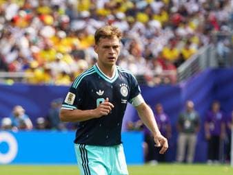 Im SPORT1-Podcast "Die WM-Kabine" analysieren SPORT1-Chefreporter Stefan Kumberger und SPORT1-Reporter Manfred Sedlbauer das 1:2 der deutschen Nationalmannschaft gegen Ecuador. Ein zentrales Thema ist dabei die Rolle von Kapitän Joshua Kimmich. 
