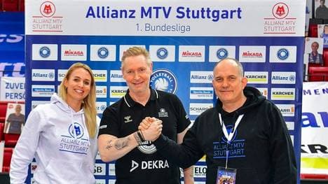 Tore Aleksandersen (M.) bleibt Trainer in Stuttgart