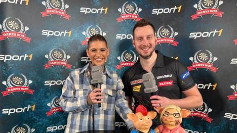 SPORT1 Moderatorin Jana Wosnitza im Interview mit Florian Hempel 