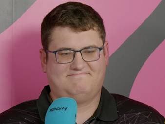 Dominik Grüllich spricht nach seinem Aus in der ersten Runde der Darts-WM über seine Enttäuschung.