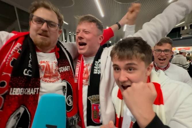 Fan-Ekstase nach Freiburgs Finaleinzug