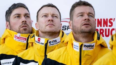 Francesco Friedrich (Mitte) und Johannes Lochner (r.)