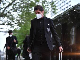 Die deutsche Fußball-Nationalmannschaft hat ihre Vorbereitung auf den EM-Start gegen Frankreich erneut ohne Jonas Hofmann fortgesetzt. 