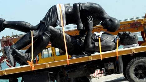 Kopfstoß-Statue soll wieder aufgestellt werden