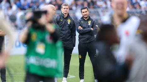 Nuri Sahin (r.) ist neuer Cheftrainer beim BVB