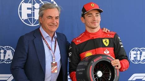 Charles Leclerc (r.) als Synchronsprecher im Einsatz
