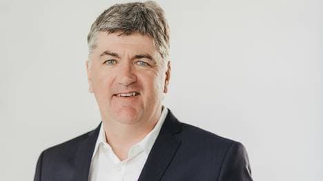 Josef "Jupp" Nehl verlängert bei Sportcast