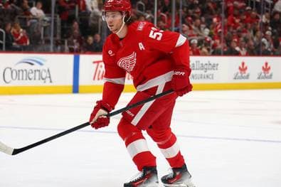 Seider siegt mit den Red Wings