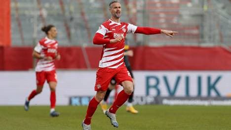 Stefan Maierhofer im Trikot der Würzburger Kickers