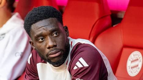 Davies sitzt gegen Freiburg nur auf der Bank