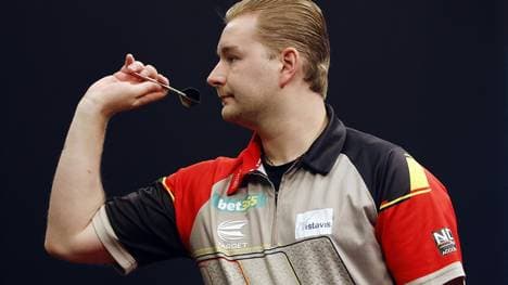Dimitri Van den Bergh kassiert 110.000 Pfund