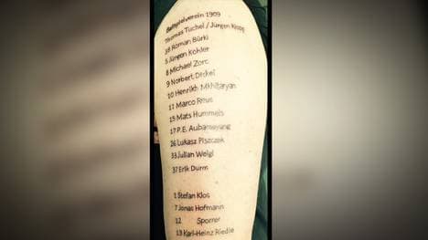 Das Wunschaufstellung des BVB-Fans Flo Sporrer auf Twitter mit Roman Bürki, Marco Reus, krankes Tattoo, Jürgen Kohler, Norbert Dickel, Mats Hummels, Henrikh Mkhitaryan, Pierre-Emerick Aubameyang