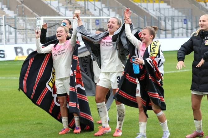 Leverkusen und Frankfurt erfolgreich