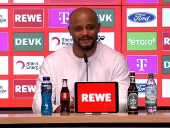 Nach der Rekord-Hinrunde ist die Stimmung beim FC Bayern gut. Selbst von Vincent Kompany gibt es eher seltene Gratulationen.