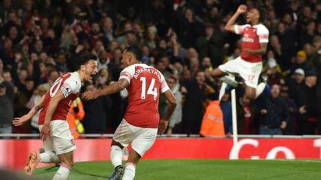 Mesut Özil und Pierre Emerick Aubamayang wurden offenbar bei der Einnahme von Lachgas gefilmt