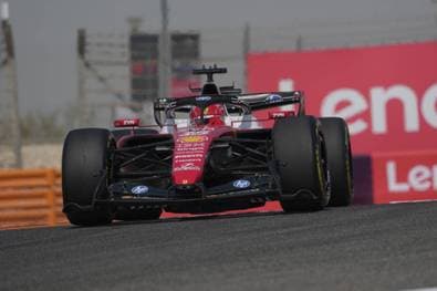 Leclerc rast zum Testsieg