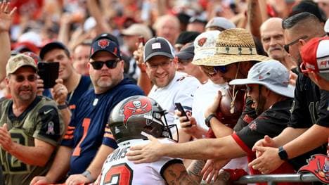 Bucs reparieren Fehlgriff von Mike Evans (l.)