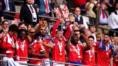 Nottingham steigt in die Premier League auf und darf sich über einen satten Geldregen freuen