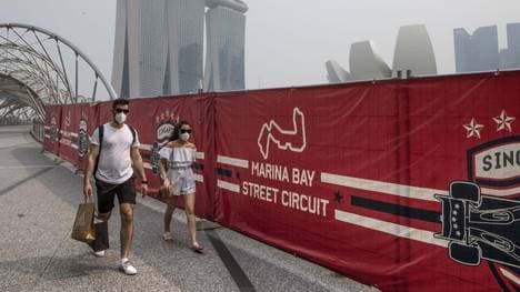 Schutzmasken sollen die Formel-1-Fans schützen