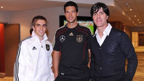 Philipp Lahm (l.) beerbte Michael Ballack (M.) als Kapitän der Nationalmannschaft