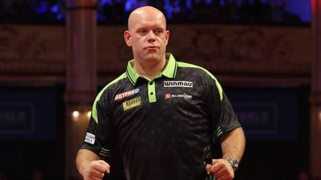 Michael van Gerwen präsentierte sich in einem neuen Trikot