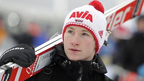 Marinus Kraus mit Mütze und Skiern