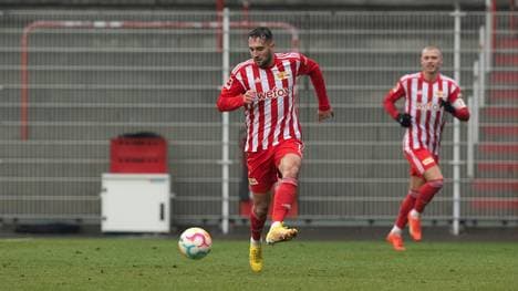 Levin Öztunali steigt mit dem HSV ins Training ein