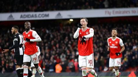 Mesut Özil traf gegen Newcastle