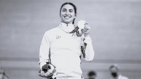 Paige Greco mit ihrer Goldmedaille in Tokio