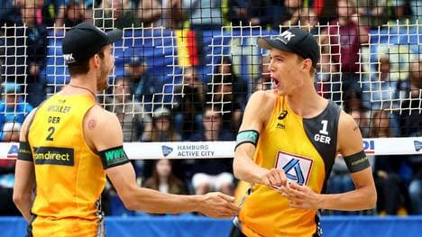 Auch die Vize-Weltmeister Julius Thole (r.) und Clemens Wickler kämpfen in Düsseldorf um den Sieg