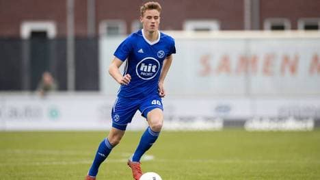 Mitchel Bergkamp 2019 im Trikot von Almere City