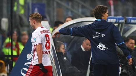 Hamburger SV v FC Augsburg - Bundesliga