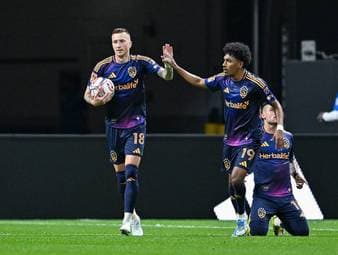 Reus brilliert nach Einwechslung