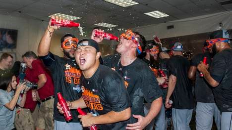 Kabinenparty der Houston Astros nach dem Einzug ins Wildcard-Game der MLB