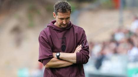 In der Krise: Club-Trainer Miroslav Klose