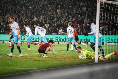 Hannover verzweifelt an Timo Horn