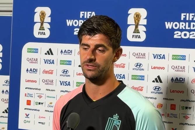 Courtois' pikante Offenbarung im Video
