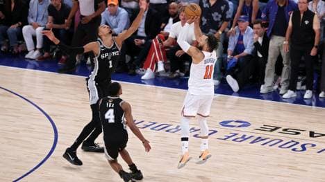 Jalen Brunson (r.) führt die Knicks zum Sieg