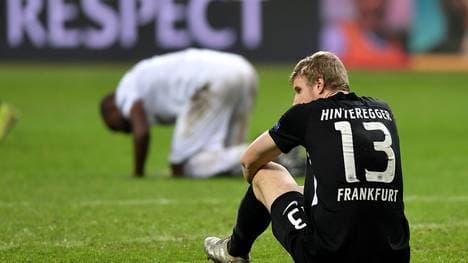 FRANKFURT AM MAIN, GERMANY - DECEMBER 12: Martin Hinteregger of Eintracht Frankfurt looks dejected following the UEFA Europa League group F match between Eintracht Frankfurt and Vitoria Guimaraes at  on December 12, 2019 in Frankfurt am Main, Germany. (Photo by Alexander Scheuber/Getty Images)