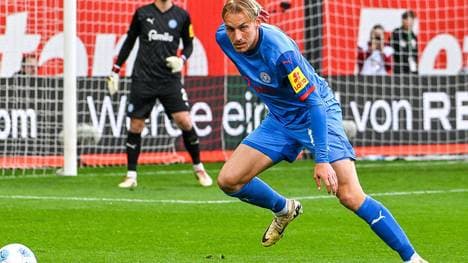 Erklimmen die Störche (im Bild: Timo Becker) im Kiel Freiburg Tipp doch noch den Relegationsplatz?