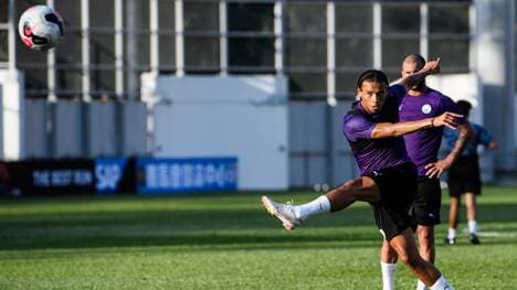 English Premier League Manchester City players Leroy Sane takes part in a team training session in Hong Kong on July 23, 2019, a day before their match against local team Kitchee. (Photo by ANTHONY WALLACE / AFP)        (Photo credit should read ANTHONY WALLACE/AFP via Getty Images)