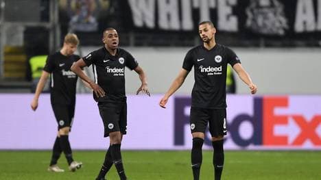 Eintracht Frankfurt hat sich trotz einer Niederlage für die K.o.-Runde der Europa League qualifiziert