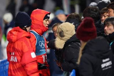 Skisprung-Olympiaheld sitzt wegen Iran-Krieg fest