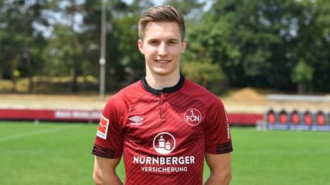 Dennis Lippert ist vom DFB versehentlich für tot erklärt werden