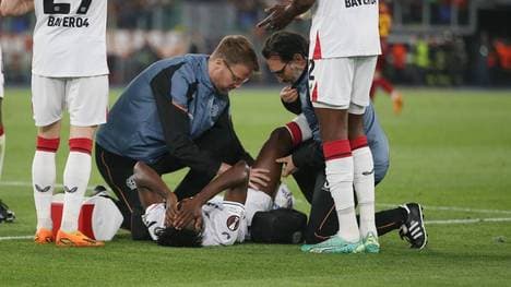 Odilon Kossounou verletzte sich noch in Hälfte eins