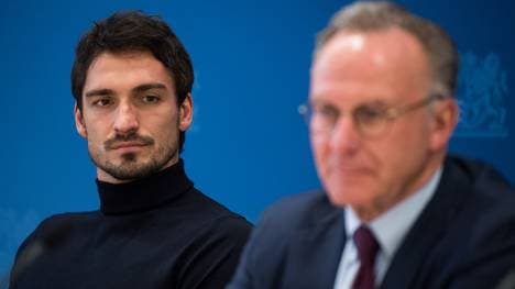 Mats Hummels (l.) wird nicht mehr in der Nationalmannschaft auflaufen