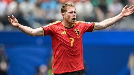 Müssen Kevin de Bruyne und Co. auch bei der WM 2026 schon nach der Vorrunde die Koffer packen? 