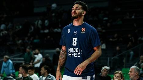 Weiler-Babb kam von Anadolu Istanbul nach Villeurbanne