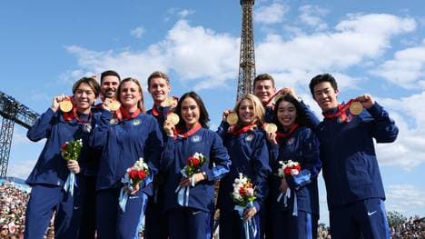 Team USA erhält Goldmedaillen in Paris