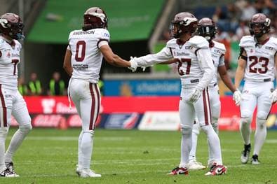 Erstes Team in neuer Liga fix